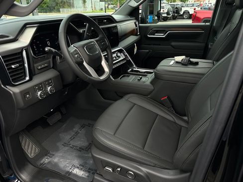 New 2026 GMC Sierra 3500 Denali w/ Denali Reserve Package AWD/4WD image 9