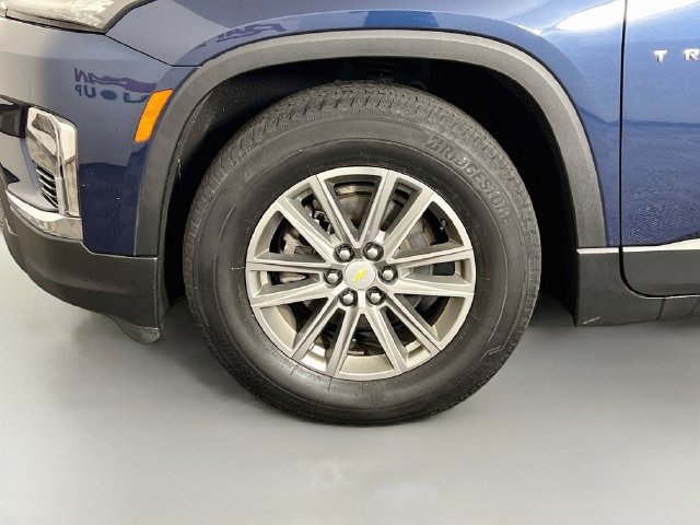 Used 2023 Chevrolet Traverse LT AWD/4WD image 27