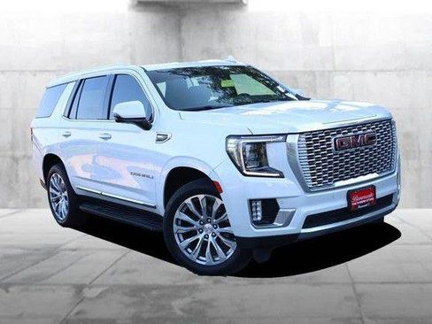 Used 2023 GMC Yukon Denali AWD/4WD image 2