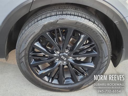 Used 2021 Kia Telluride SX w/ SX Prestige Package image 23