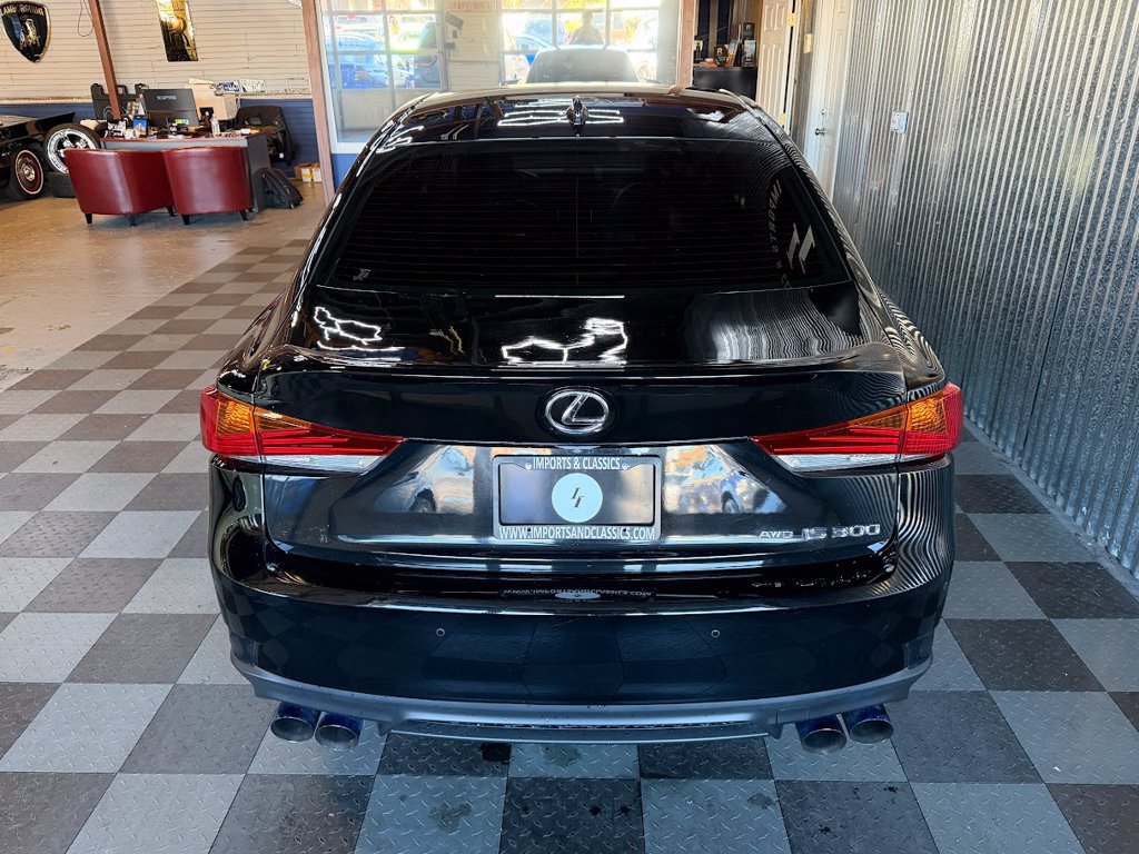 Used 2019 Lexus IS 300 AWD image 6