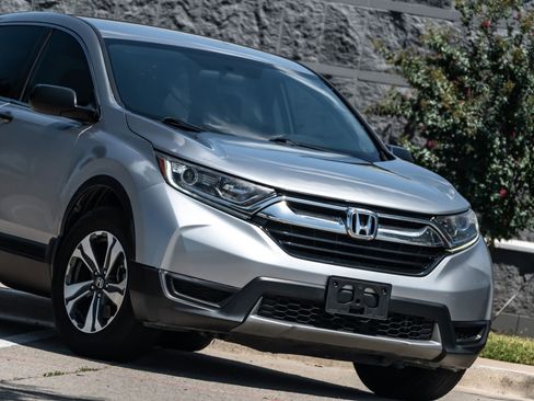 Used 2019 Honda CR-V LX image 8