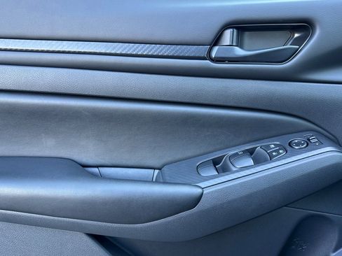 Used 2025 Nissan Altima 2.5 S image 11