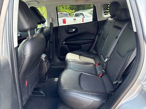 Used 2020 Jeep Compass Trailhawk AWD/4WD image 23