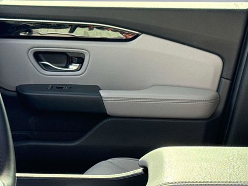 Certified 2024 Honda Pilot Touring image 24