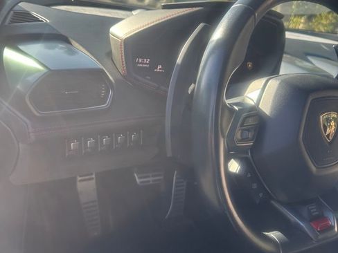 Used 2015 Lamborghini Huracan LP 610-4 image 31