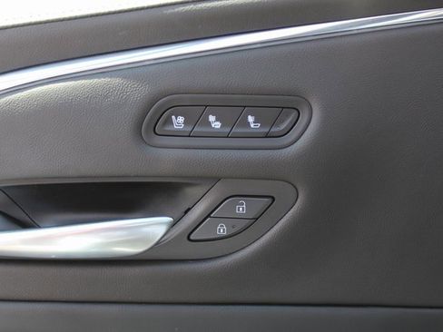 Used 2024 Cadillac Escalade Premium Luxury image 50