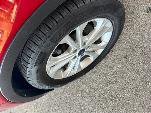 Used 2019 Ford Escape SE FWD image 29