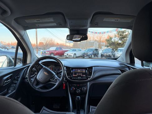 Used 2021 Chevrolet Trax LS w/ Tint and Cruise Package image 19