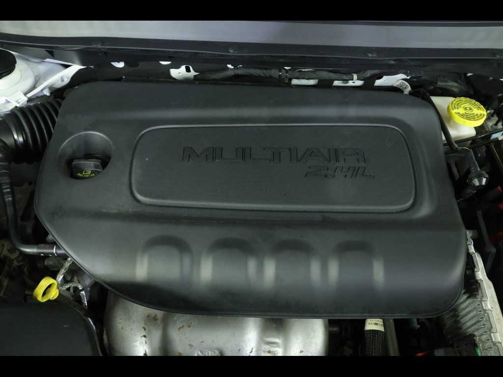 Used 2023 Jeep Cherokee Altitude Lux AWD/4WD image 19