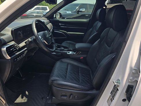 Used 2023 Kia Telluride SX Prestige X-Pro AWD/4WD image 12