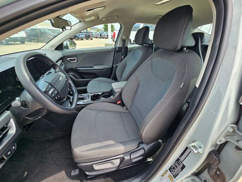 Used 2025 Kia K4 FWD image 17