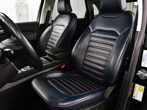 Used 2023 Ford Edge SEL w/ Sport Appearance Package AWD/4WD image 29