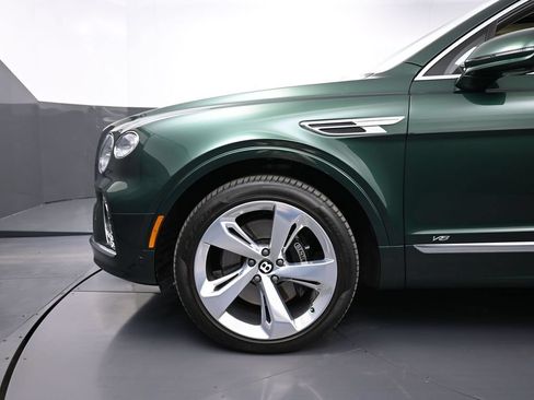 Certified 2022 Bentley Bentayga AWD/4WD image 12