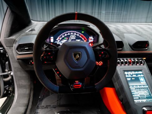 Used 2021 Lamborghini Huracan STO RWD image 56