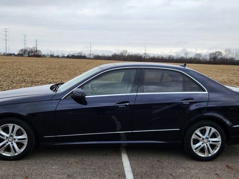 Used 2011 Mercedes-Benz E 350 E 350 Luxury 4MATIC AWD 4dr Se image 2