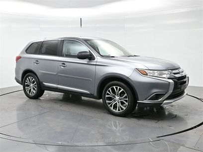 Used 2017 Mitsubishi Outlander ES