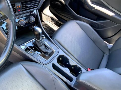 Used 2019 Volkswagen Jetta SE FWD image 15