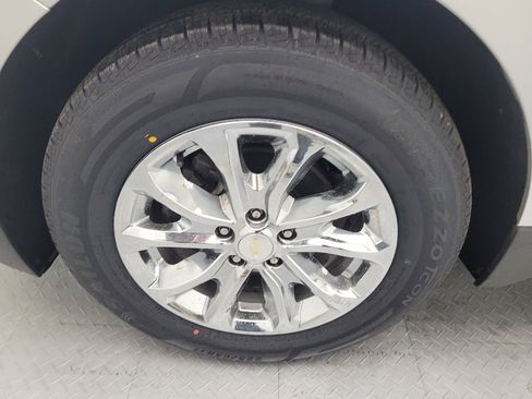 Used 2020 Chevrolet Equinox LT image 31