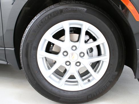 Certified 2024 Chevrolet Equinox LT w/ LPO, Floor Liner Package FWD image 36