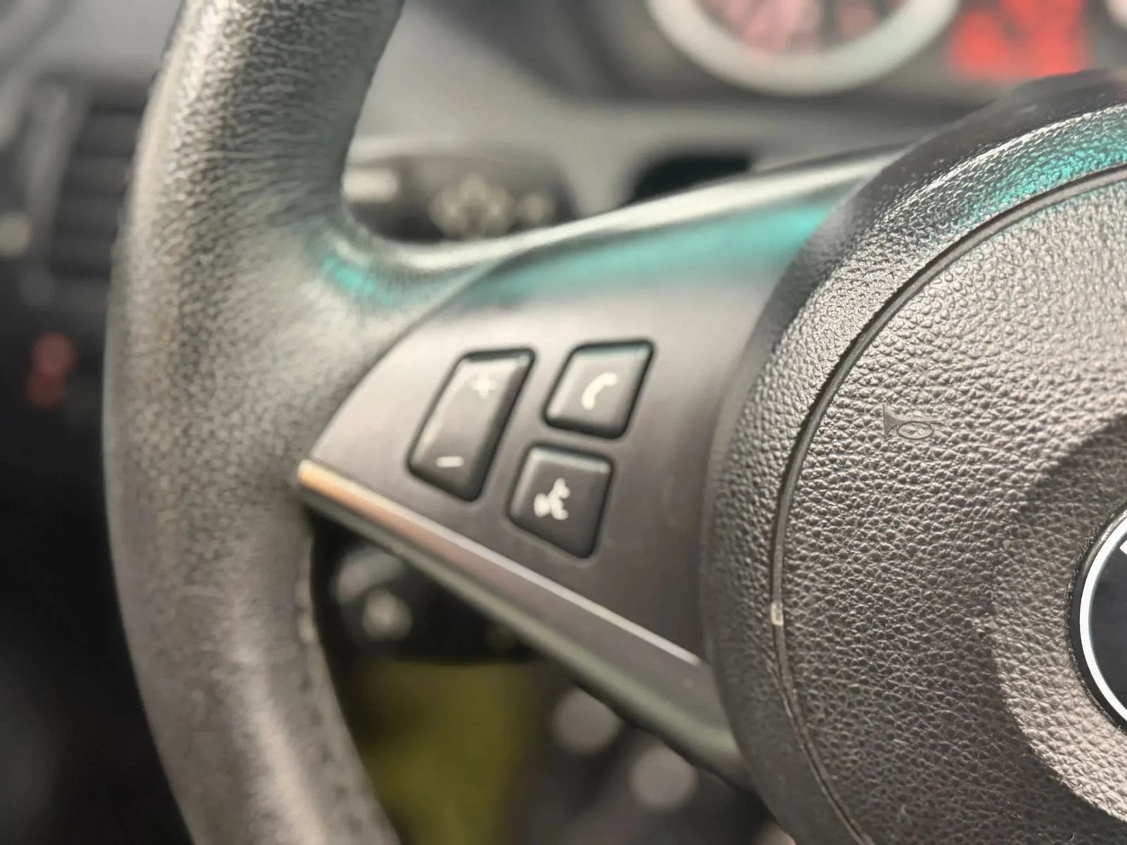 Used 2007 BMW 650i Convertible RWD image 22