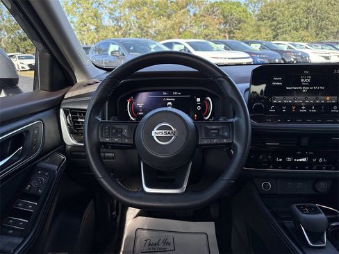 Certified 2021 Nissan Rogue Platinum image 22