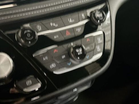 New 2026 Chrysler Pacifica Select w/ S Appearance Package image 14