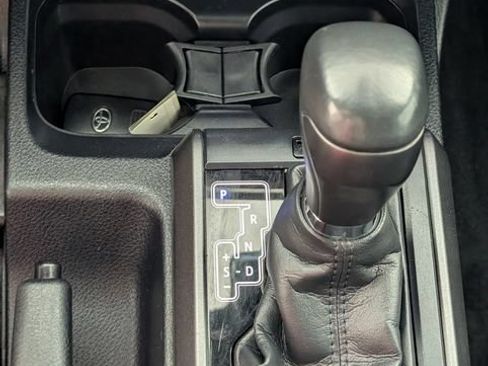 Used 2020 Toyota Tacoma TRD Sport AWD/4WD image 24