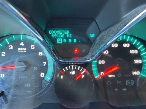 Used 2017 Chevrolet Traverse LT image 16