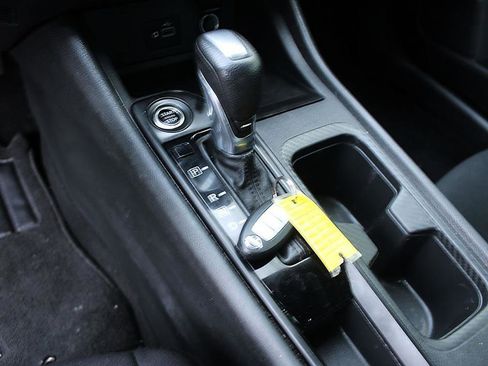 Used 2021 Nissan Sentra S image 10