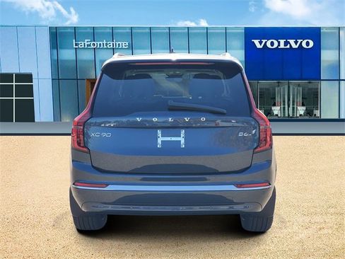 New 2026 Volvo XC90 B6 Ultra w/ Protection Package image 5