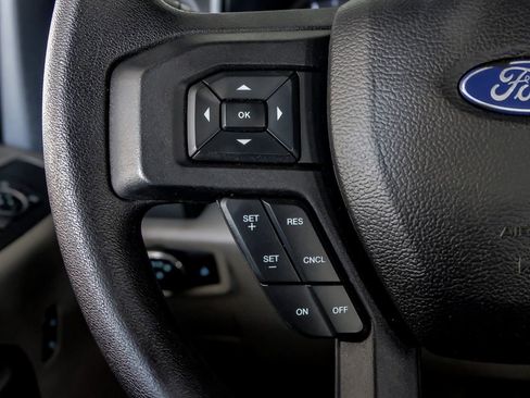 Used 2021 Ford F550 4x4 Crew Cab Super Duty w/ Power Equipment Group image 15