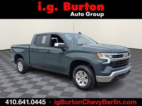Certified 2025 Chevrolet Silverado 1500 LT AWD/4WD image 1