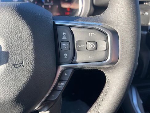 New 2026 RAM 1500 4x4 Crew Cab image 25