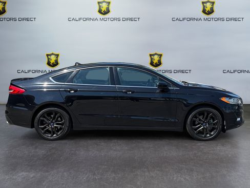 Used 2019 Ford Fusion SE w/ Equipment Group 151A image 6