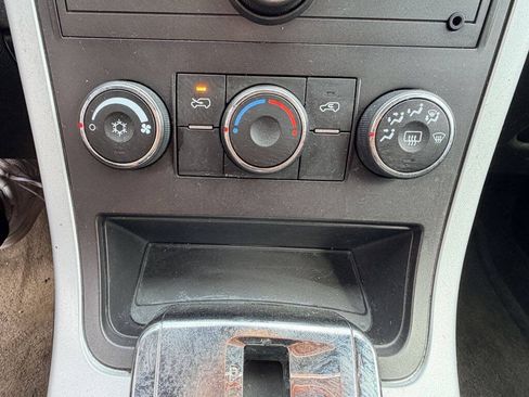 Used 2008 Pontiac Torrent 2WD w/ Preferred Package image 18