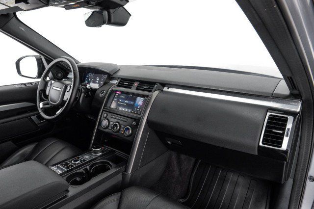 Used 2020 Land Rover Discovery Landmark AWD/4WD image 10