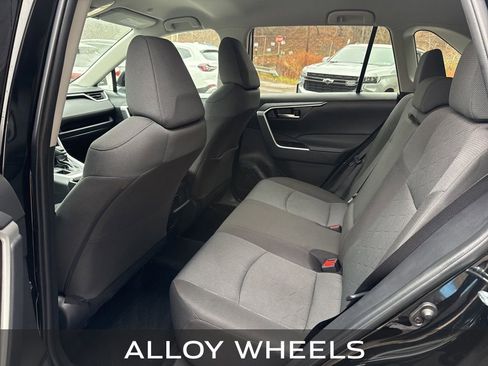 Used 2025 Toyota RAV4 XLE image 21