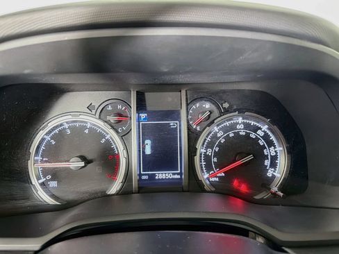 Used 2023 Toyota 4Runner TRD Off-Road Premium w/ Off Road Premium Plus Package AWD/4WD image 18