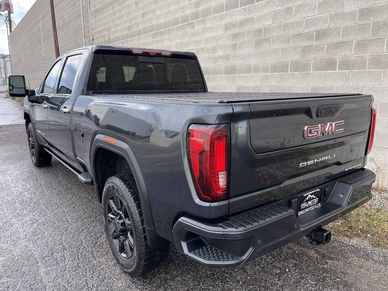 Used 2021 GMC Sierra 2500 Denali w/ Denali Ultimate Package AWD/4WD image 3