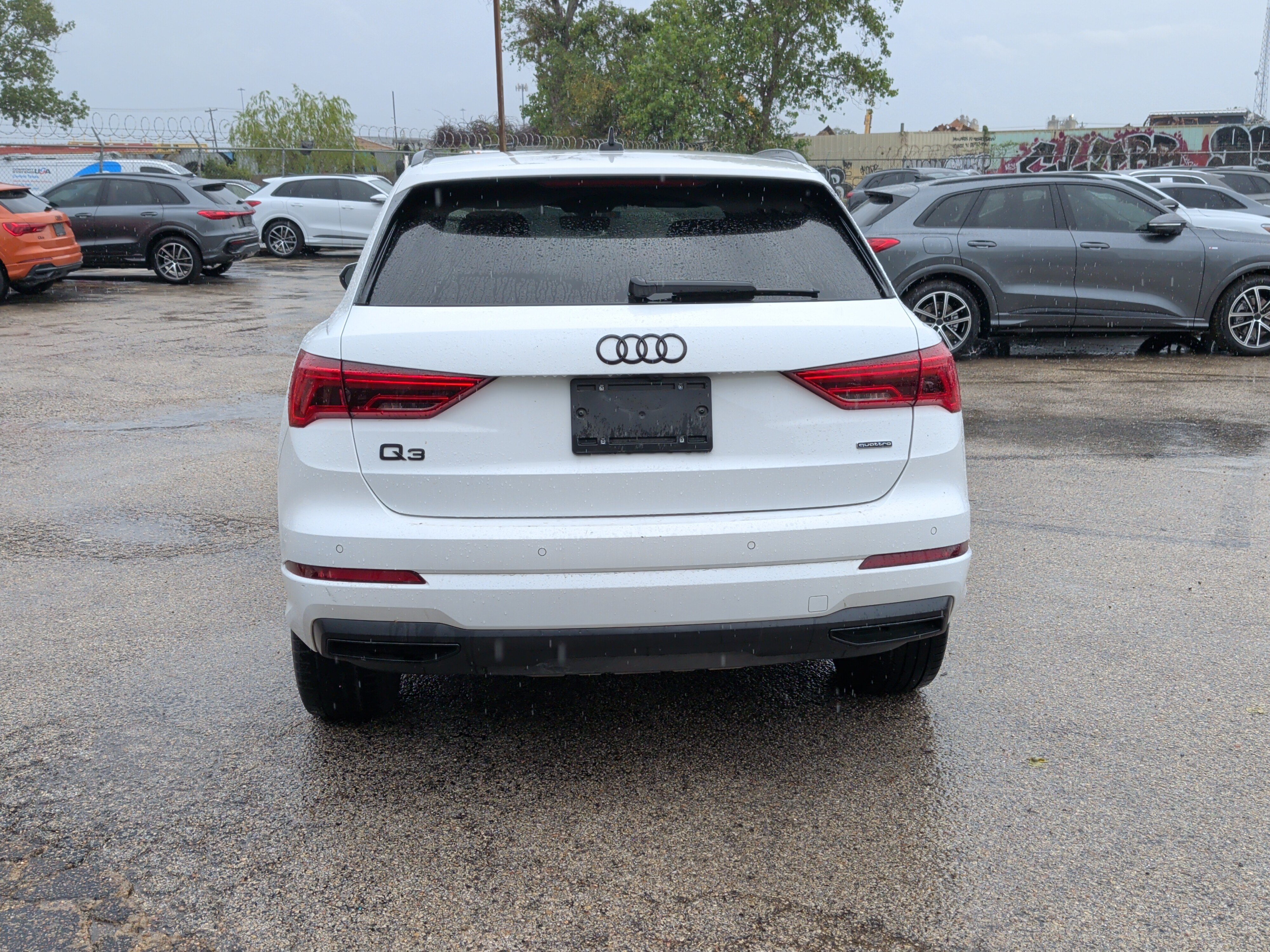 Certified 2023 Audi Q3 2.0T Premium w/ Convenience Package AWD/4WD image 9