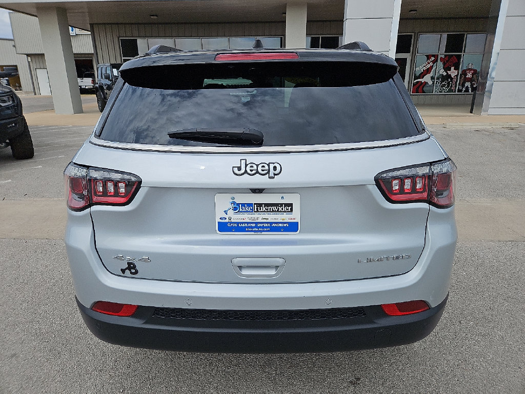 Used 2025 Jeep Compass Limited AWD/4WD image 6