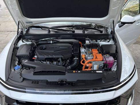 Used 2025 Hyundai Sonata Limited FWD image 68