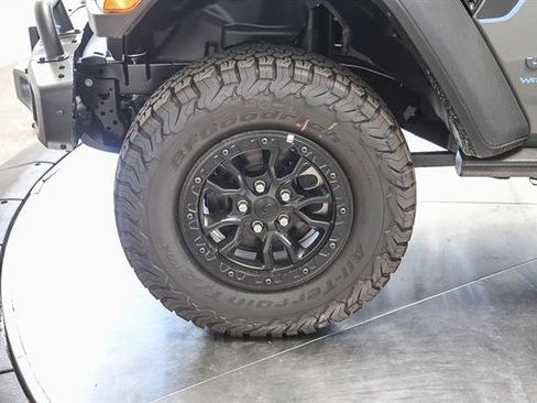 New 2023 Jeep Wrangler Unlimited Rubicon 4xe image 37