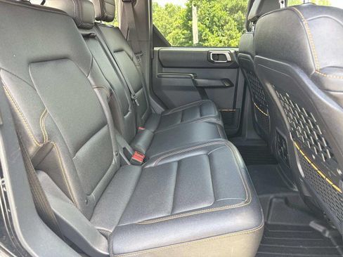 Used 2024 Ford Bronco Badlands AWD/4WD image 15