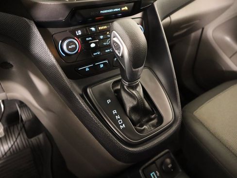 Used 2022 Ford Transit Connect XL image 7