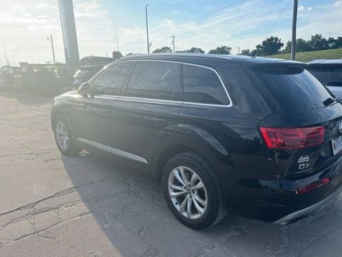 Used 2019 Audi Q7 3.0T Premium AWD/4WD image 3