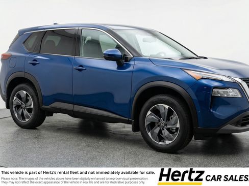 Used 2025 Nissan Rogue SV AWD/4WD image 1