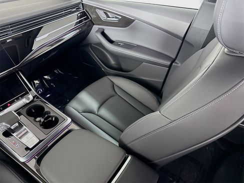 New 2026 Audi Q8 Premium Plus image 25