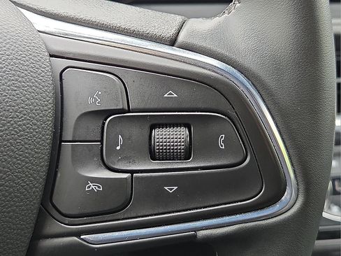 Used 2024 Buick Envista Sport Touring w/ Convenience I Package FWD image 18